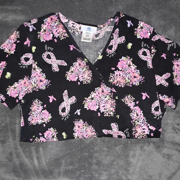 Scrub top - Picture 1 of 2